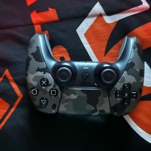 Ps5 army-grey controller